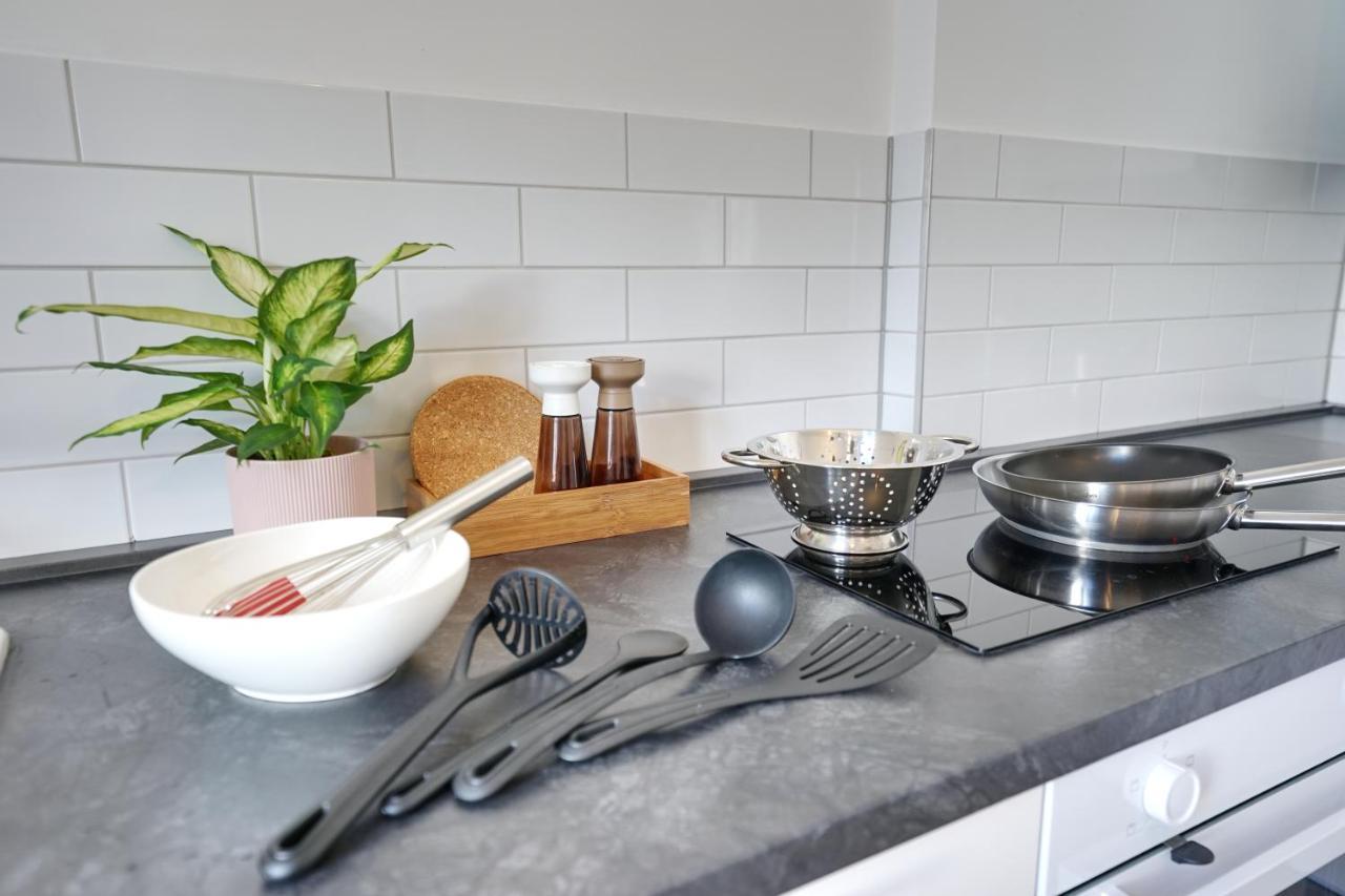 Vonbehling Boutique Apartment - Gemeinsam Leben Am Puls Der Innenstadt วิสบาเดน ภายนอก รูปภาพ